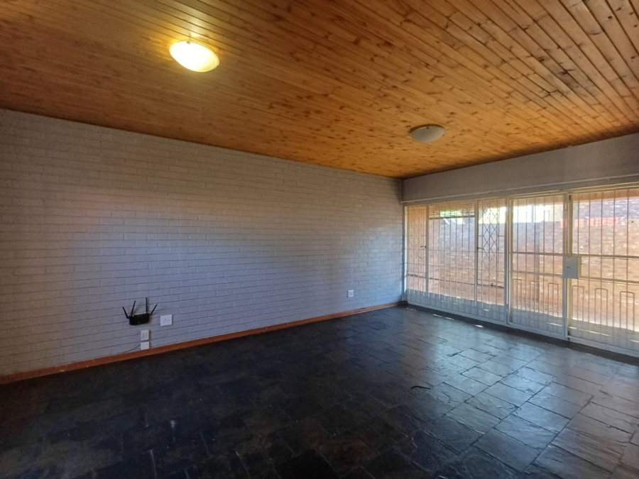 1 Bedroom Property for Sale in Flamwood North West